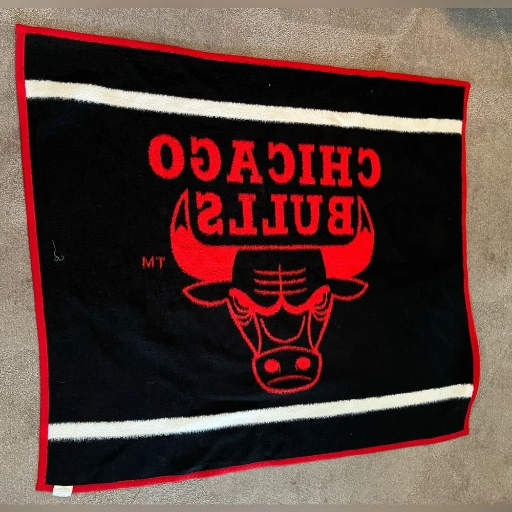 Vintage 1990’s Chicago Bulls Throw Blanket